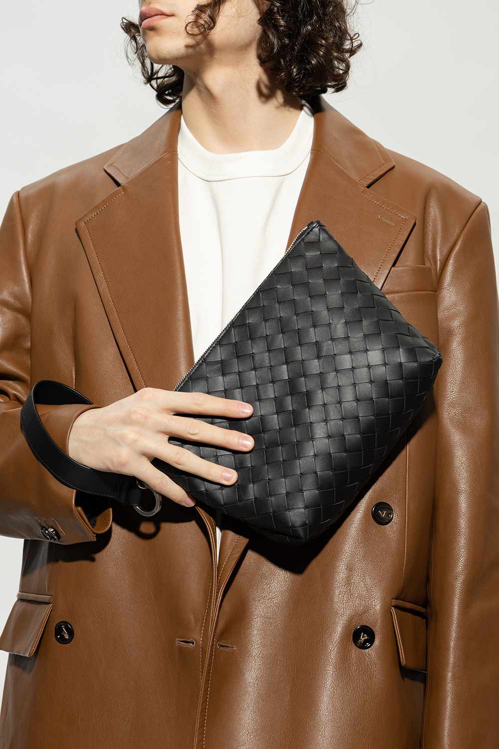 Bottega veneta store clutch men